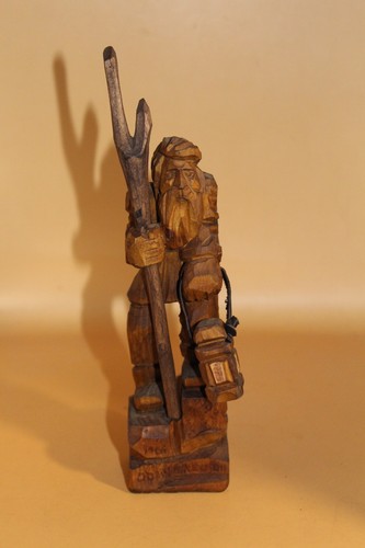 Antike geschnitzte holzfigur - antike,