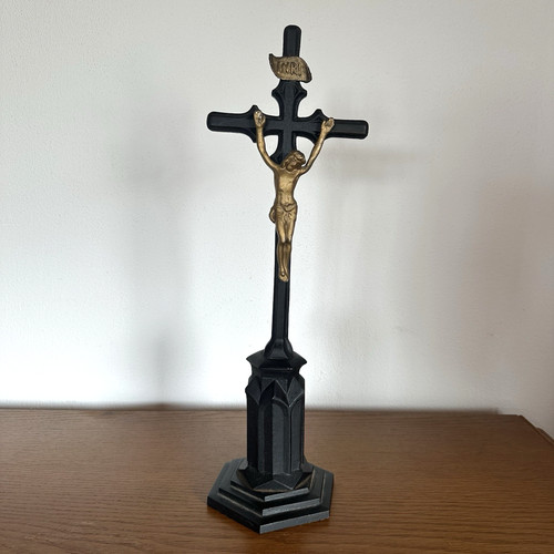 Antikes stand kreuz eisenguss - kreuz,