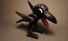 Rabe Holzfigur Oswald Pontius